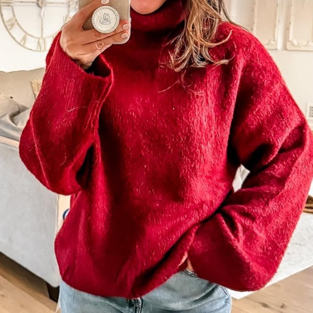 Burgundy Cozy Cowl Neck Sweater⭐️